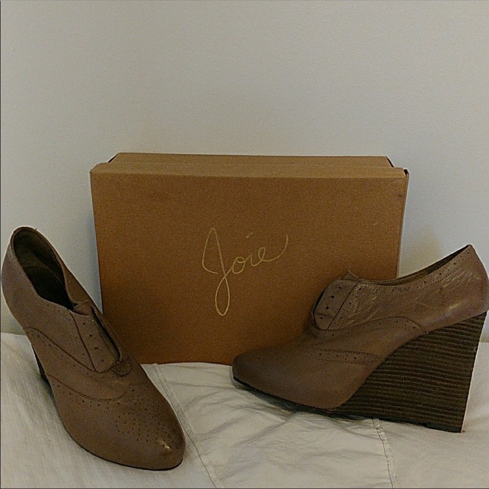 ✔️Joie “Elephant” Brown-Grey Wedges